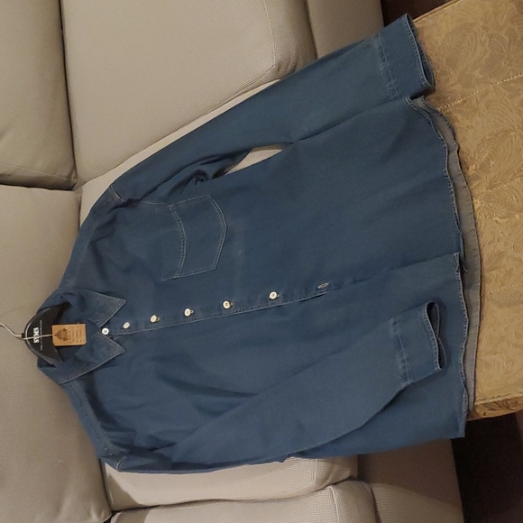 NWT MCKENZIE TRIBE DENIM SHIRT SIZE LARGE. - Picture 4 of 16